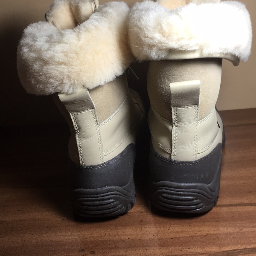 UGG boots authentic - Picture 8 of 8